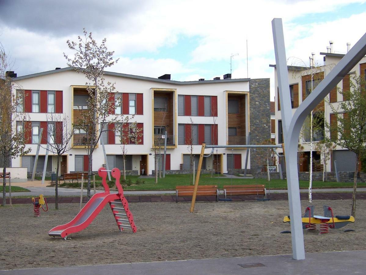 Duplex 3 Dormitorios Sabiñánigo Exterior foto
